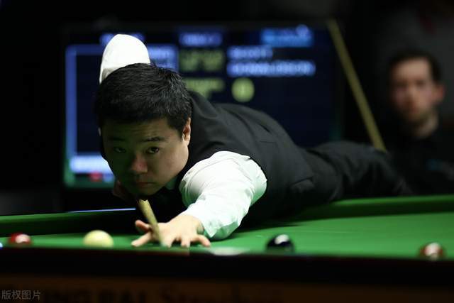 对小组形势 对小组形势